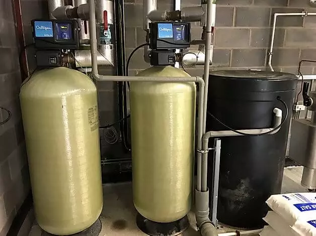 We service and maintain all types of softeners, including specialising in the commercial sector.